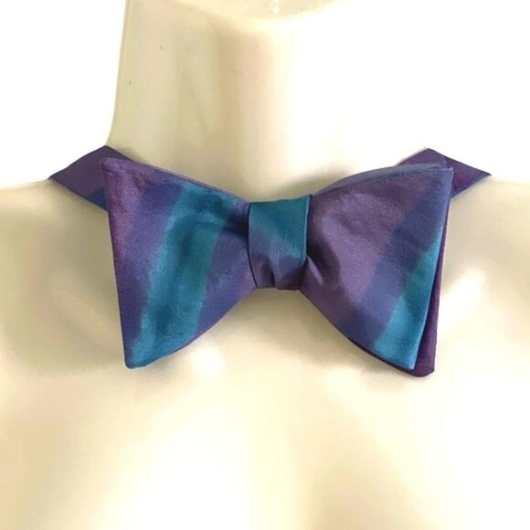 Antrim Street Studio silk bow tie - Picture 7 of 7